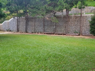 Muro de Contenção Residência - Paraíba do Sul - RJ Muro de Contenção Residência - Paraíba do Sul - RJ
